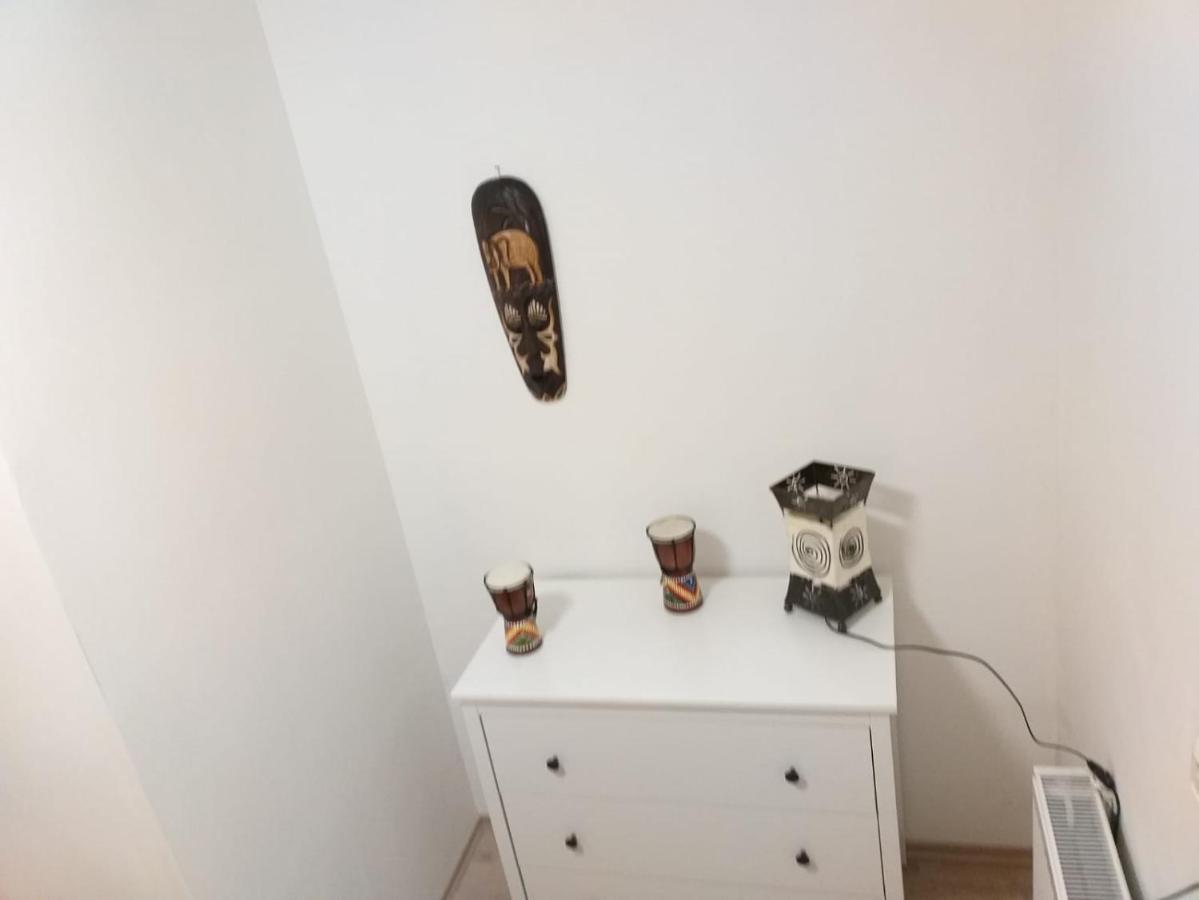 Little Africa Apartment แวร์นิกโกโรเดอ ภายนอก รูปภาพ